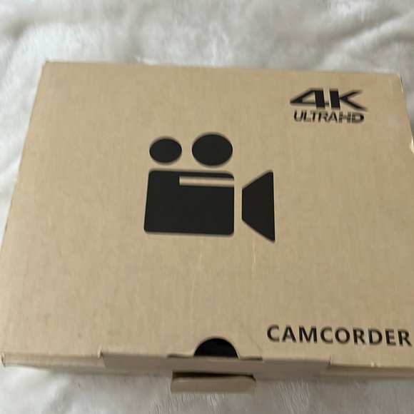 Touch Screen Light weight camera for vlogging short film and live videos